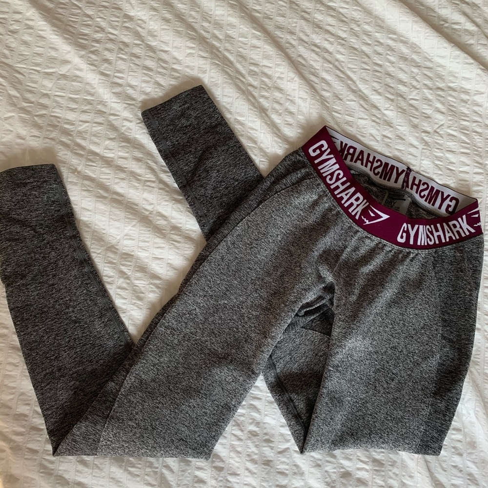 Athletic leggings